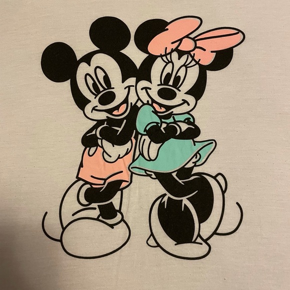 Disney’s Retro Mickey & Minnie T-Shirt - Picture 4 of 10